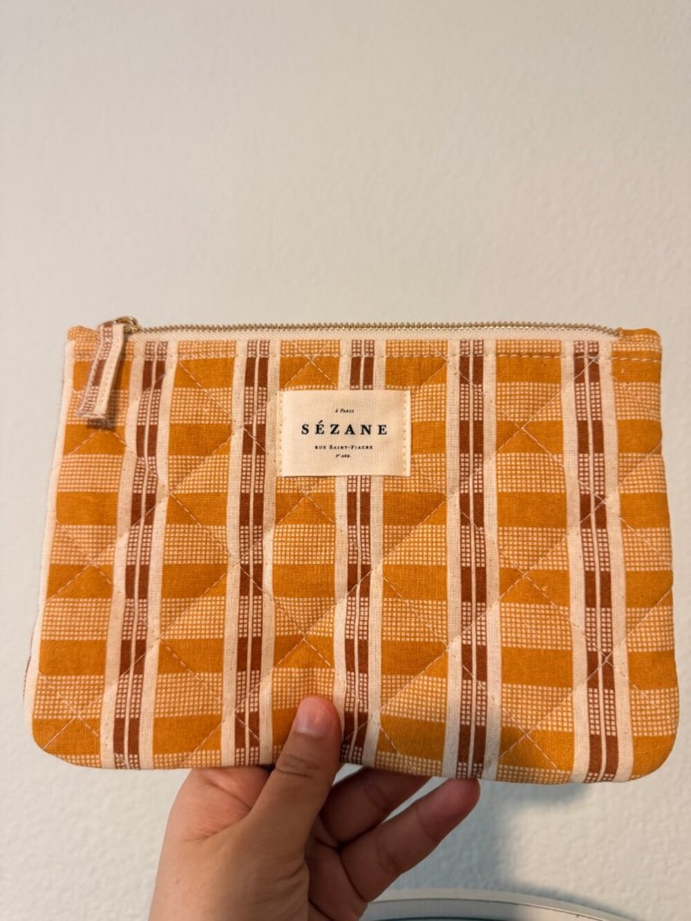 Sézane Gaston Pochette in Ochre – Quilted Pouch, Gold Zip Makeup Bag Organizer